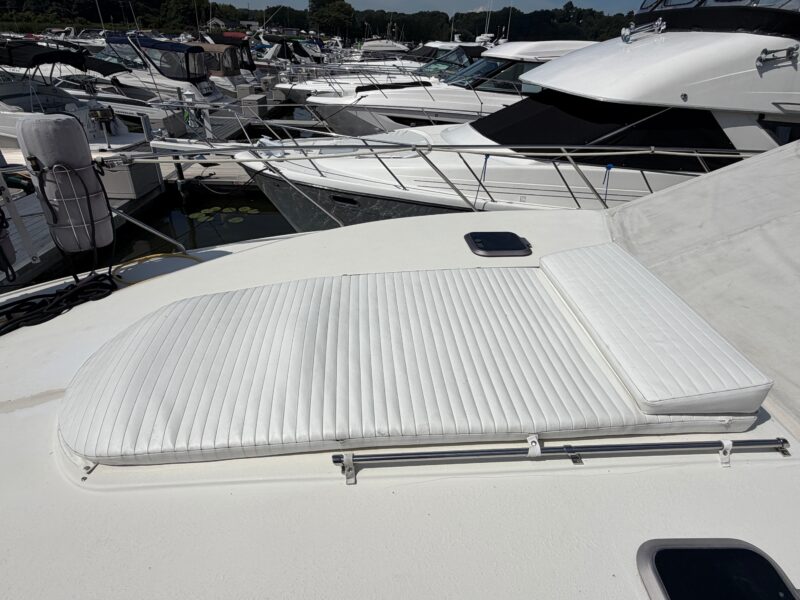 1990 Silverton 41 Aft Cabin