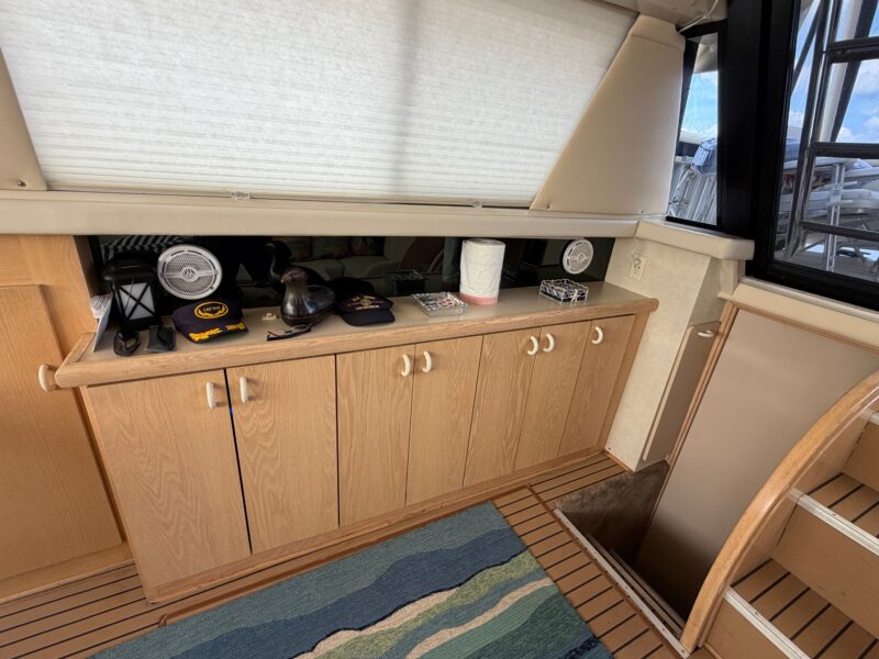 1990 Silverton 41 Aft Cabin