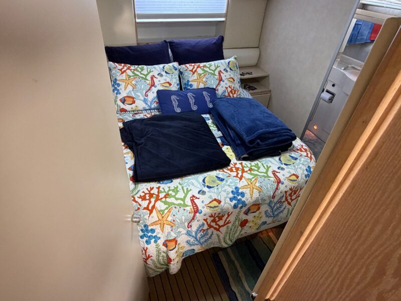 1990 Silverton 41 Aft Cabin