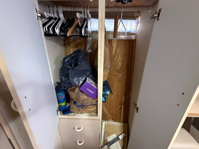 1990 Silverton 41 Aft Cabin