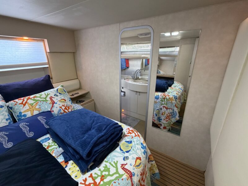1990 Silverton 41 Aft Cabin