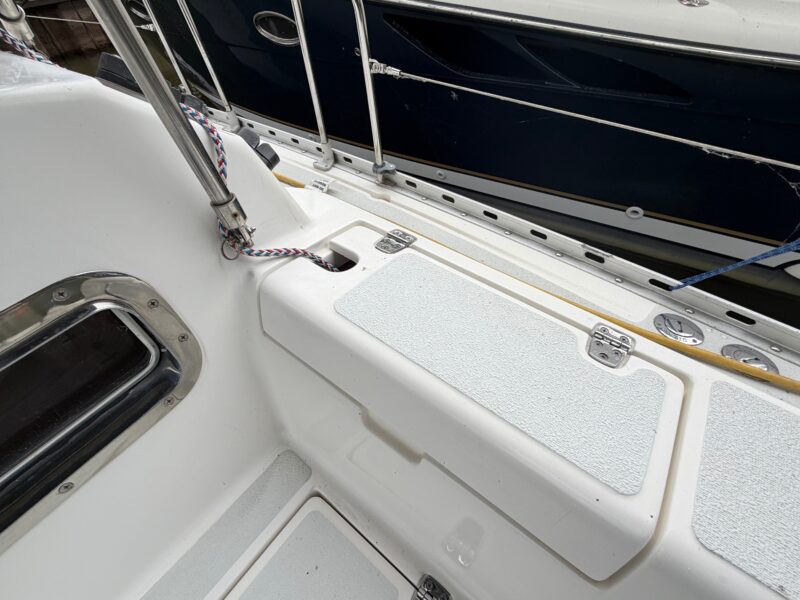 1995 Freedom 35