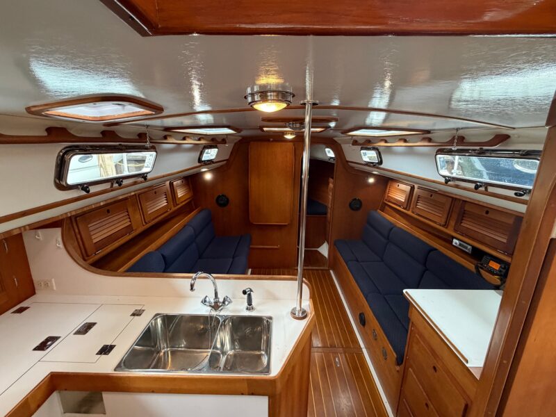 1995 Freedom 35