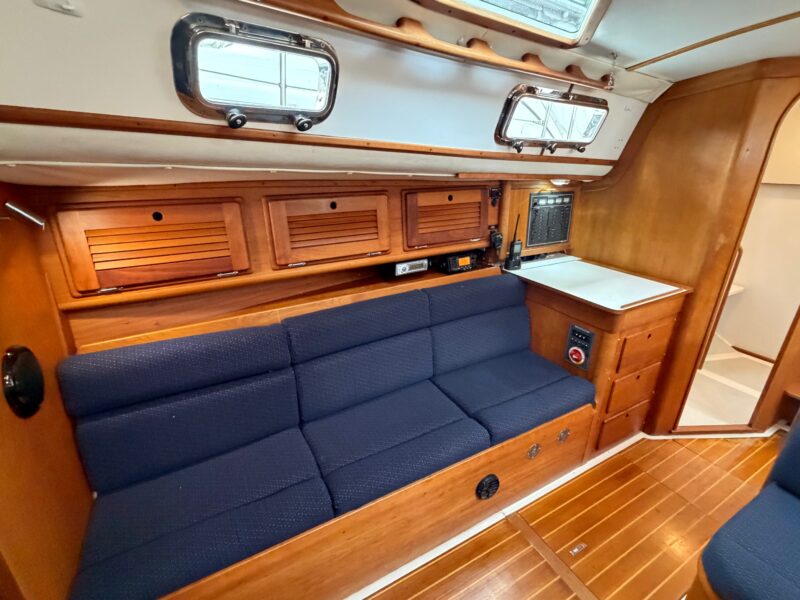 1995 Freedom 35
