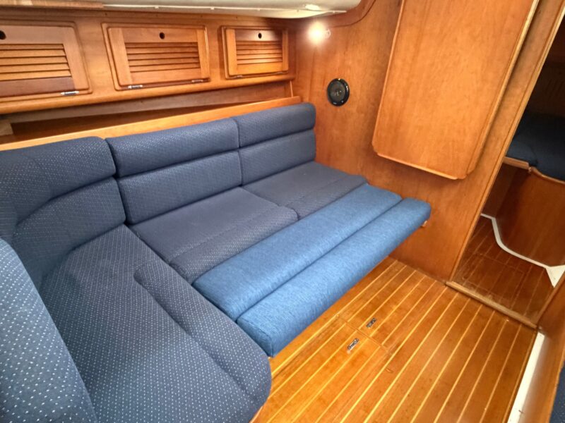 1995 Freedom 35