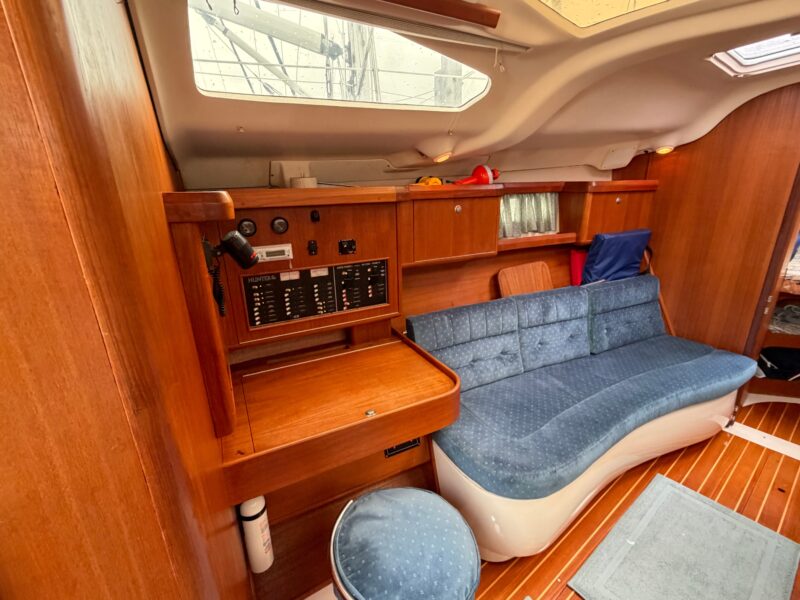 1997 Hunter 376