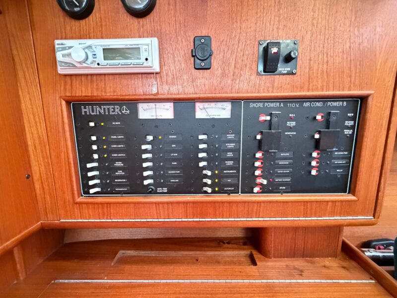 1997 Hunter 376