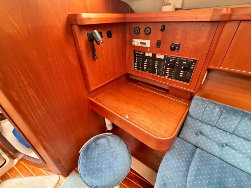 1997 Hunter 376