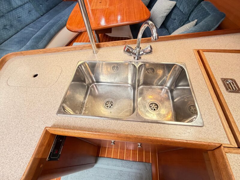 1997 Hunter 376