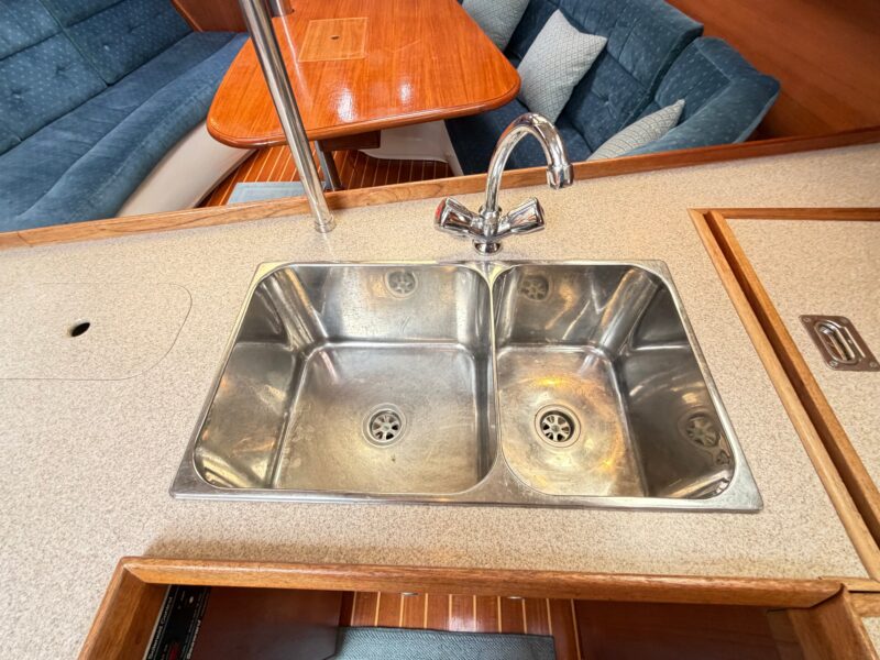 1997 Hunter 376