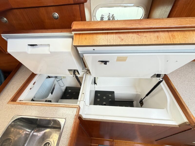 1997 Hunter 376
