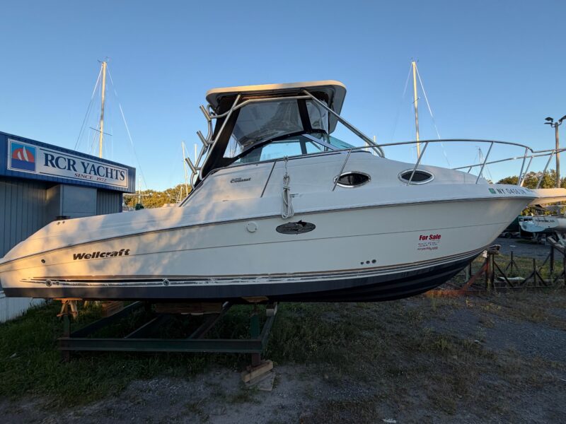2001 Wellcraft 270 Coastal I/O