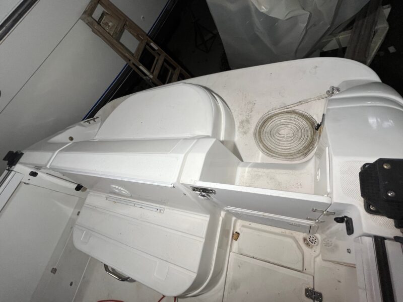 2001 Wellcraft 270 Coastal I/O