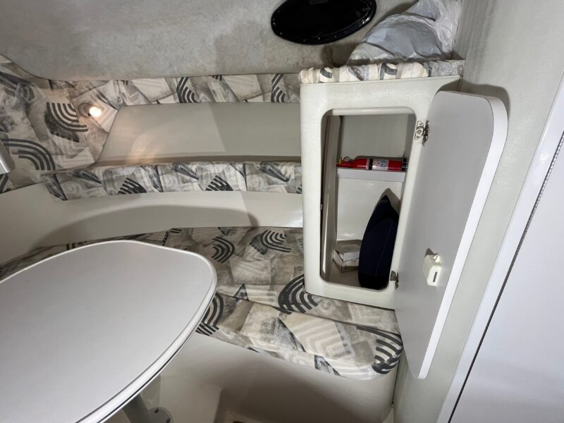 2001 Wellcraft 270 Coastal I/O