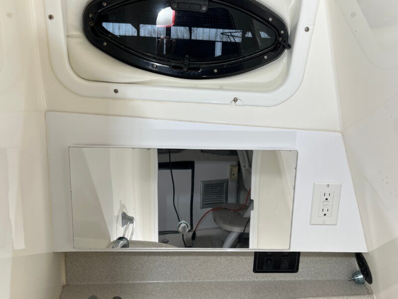 2001 Wellcraft 270 Coastal I/O