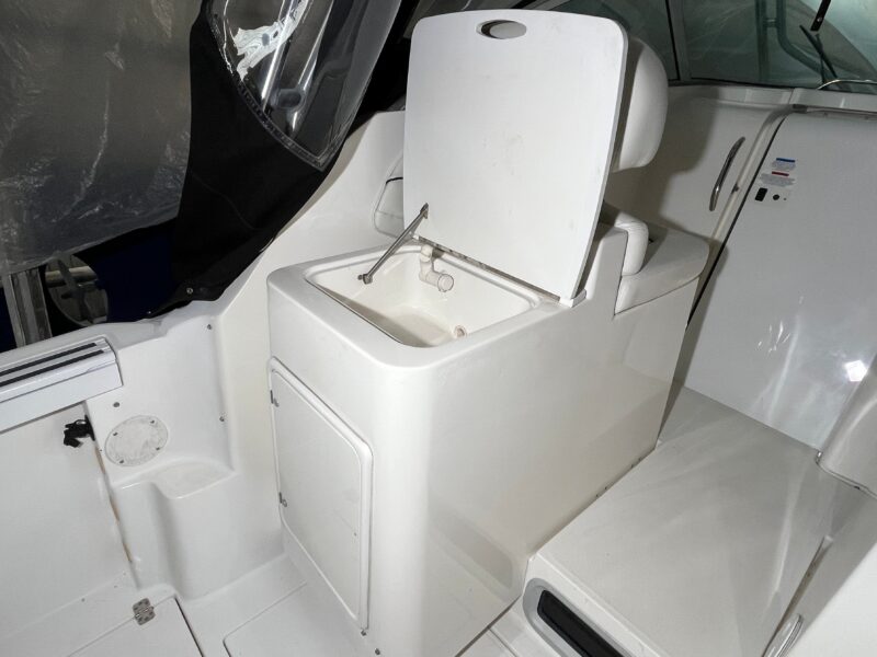 2001 Wellcraft 270 Coastal I/O