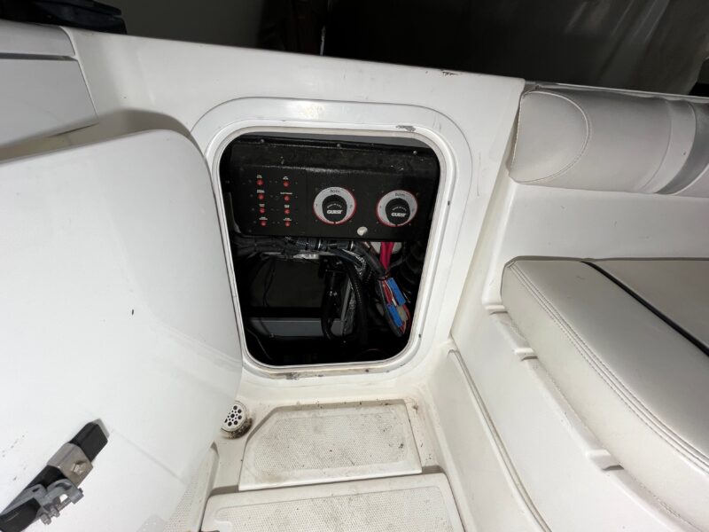 2001 Wellcraft 270 Coastal I/O