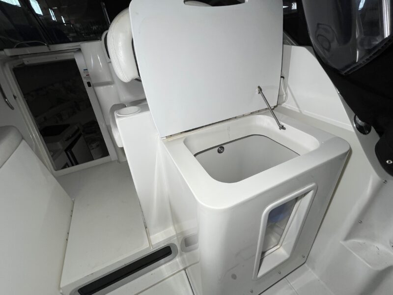 2001 Wellcraft 270 Coastal I/O