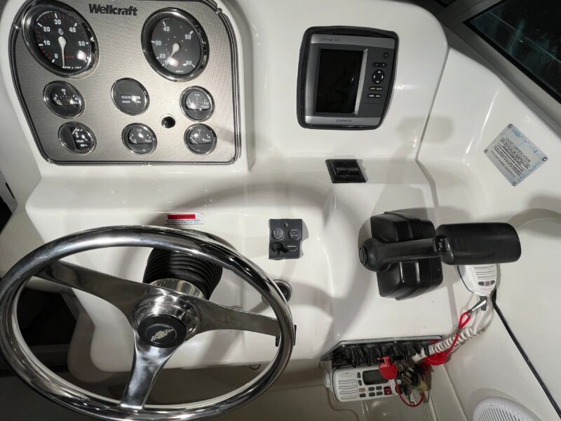 2001 Wellcraft 270 Coastal I/O