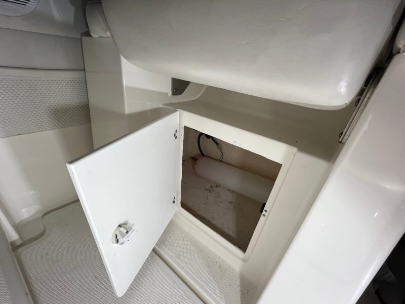 2001 Wellcraft 270 Coastal I/O