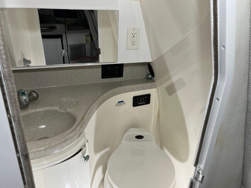 2001 Wellcraft 270 Coastal I/O