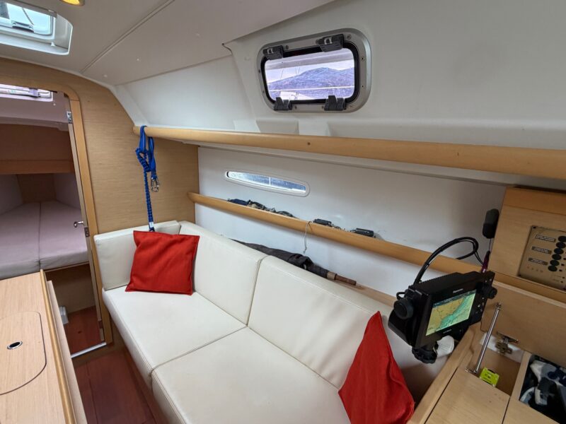 2011 Beneteau First 30