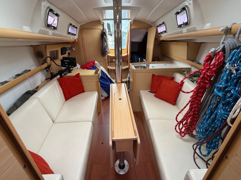 2011 Beneteau First 30