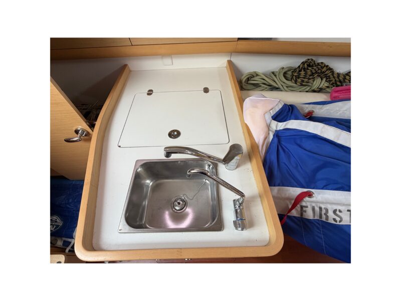 2011 Beneteau First 30