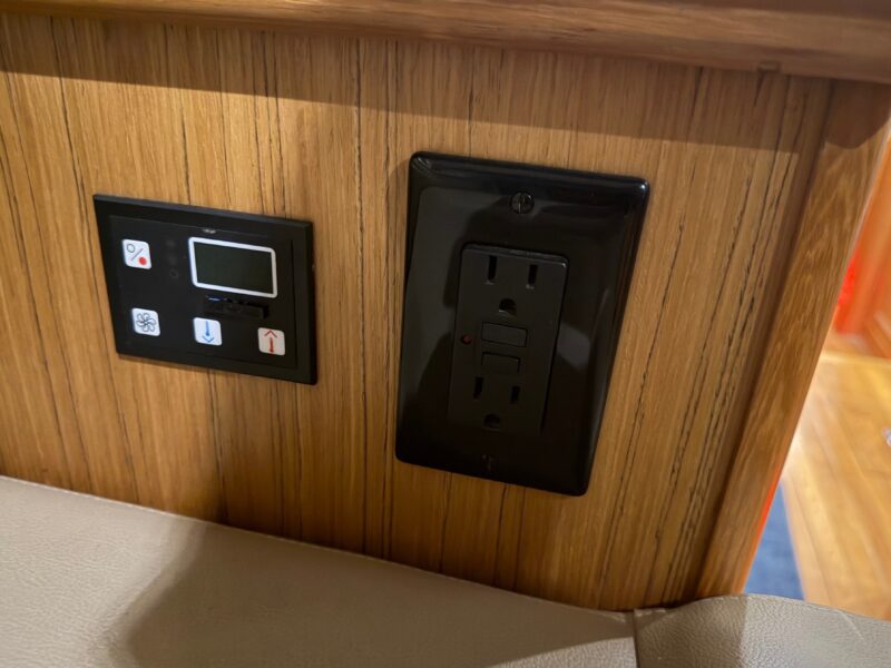 2015 Marlow Pilot 37