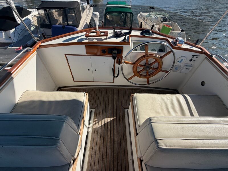 1986 Grand Banks 36 Classic