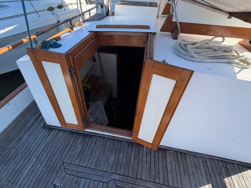 1986 Grand Banks 36 Classic