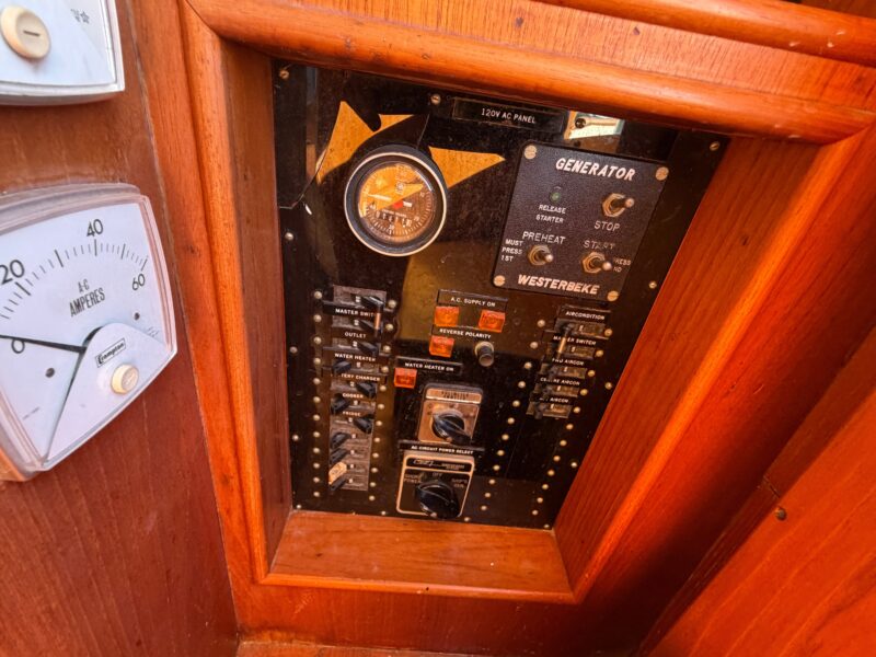 1986 Grand Banks 36 Classic