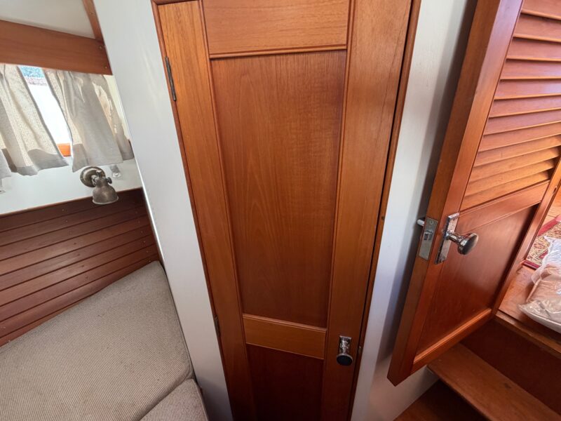 1986 Grand Banks 36 Classic