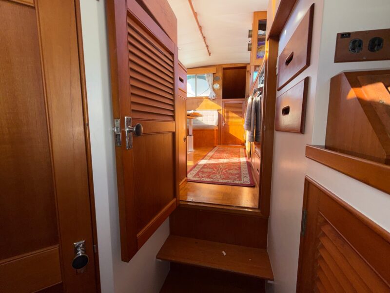 1986 Grand Banks 36 Classic