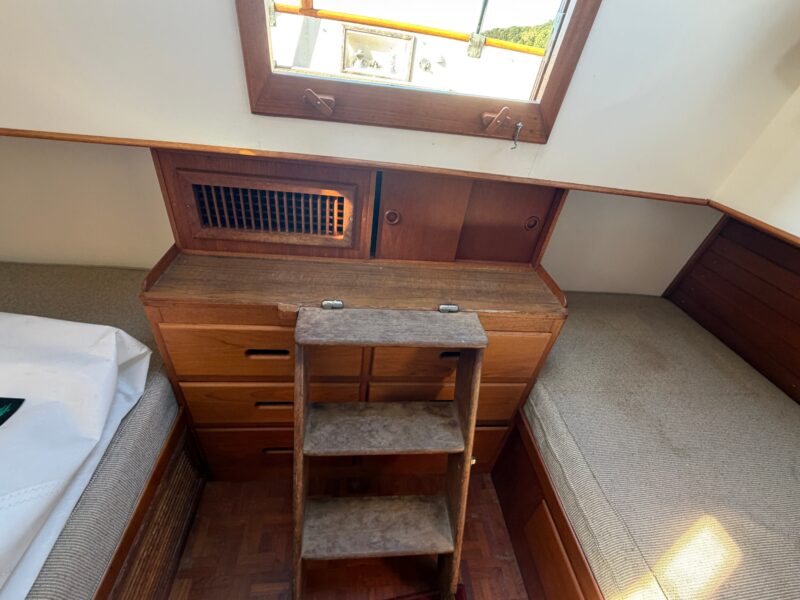1986 Grand Banks 36 Classic