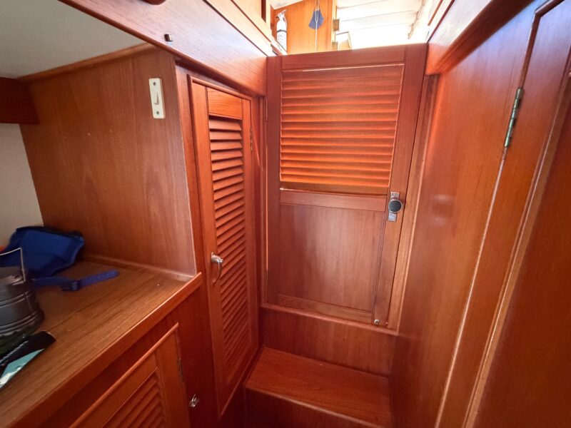 1986 Grand Banks 36 Classic