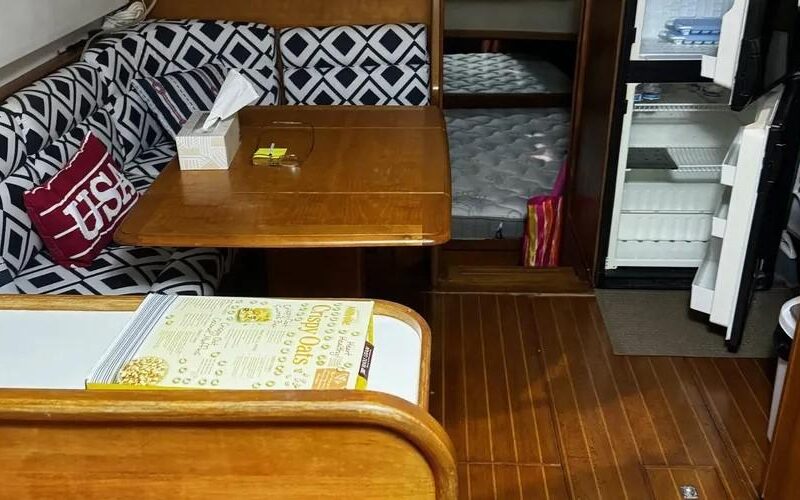 1998 Sabreline 36 Fast Trawler