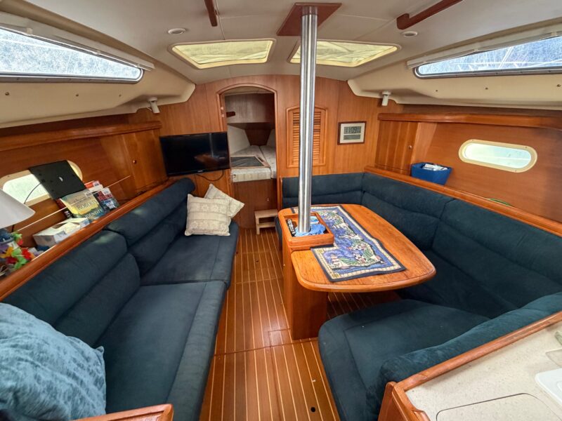 2003 Hunter 356