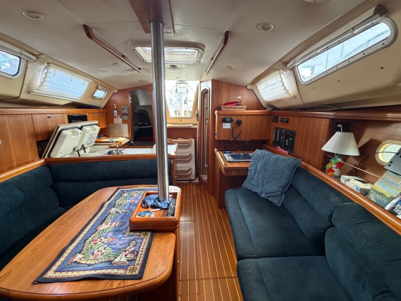 2003 Hunter 356