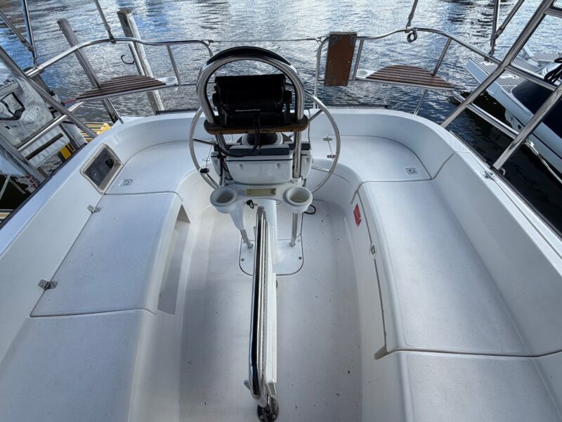 2003 Hunter 356