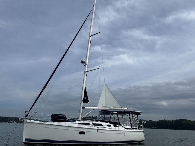2009 Hunter 36