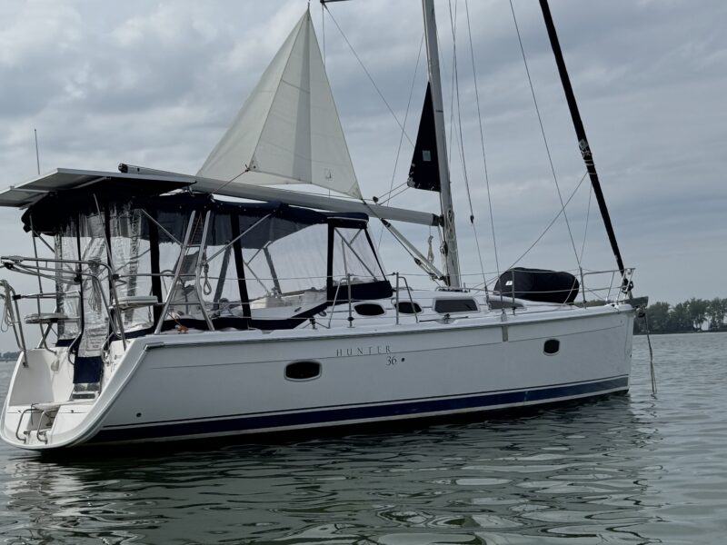 2009 Hunter 36