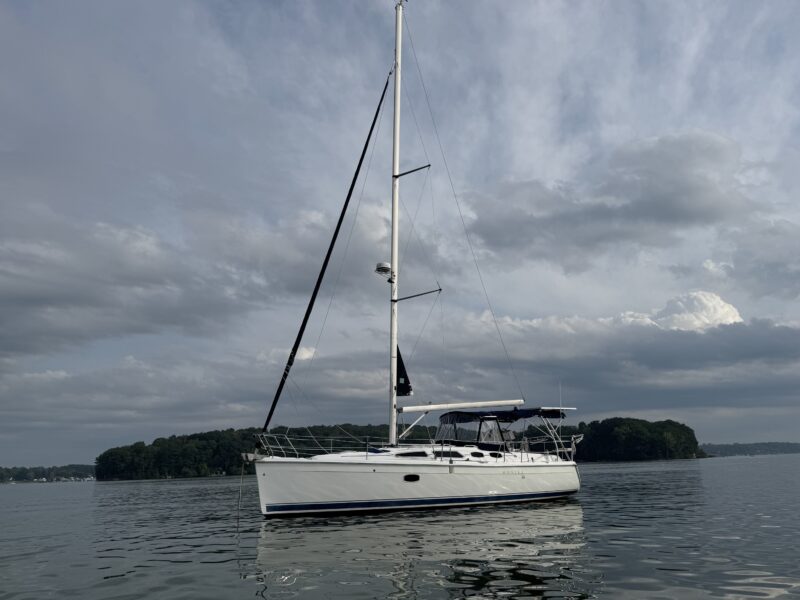 2009 Hunter 36