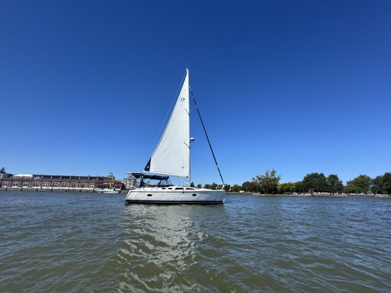 2009 Hunter 36