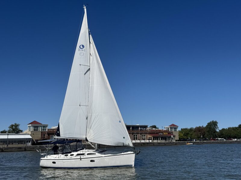 2009 Hunter 36