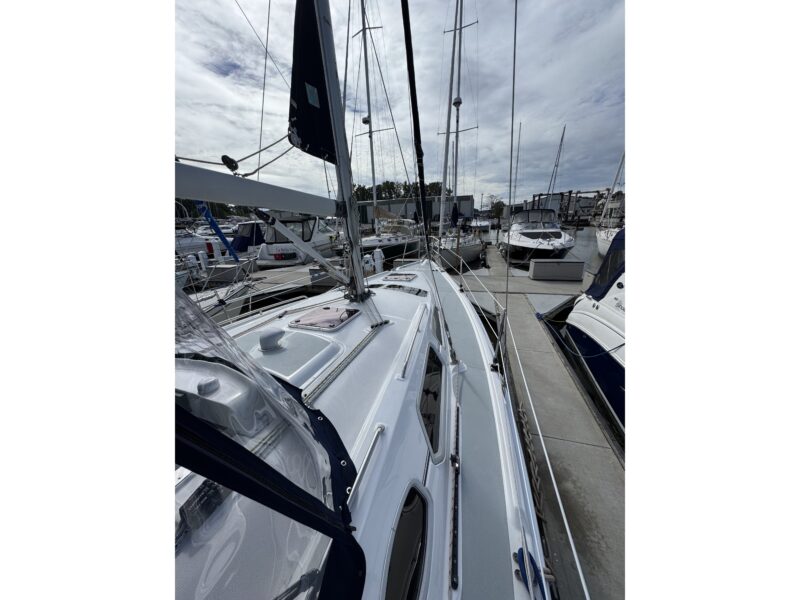 2009 Hunter 36