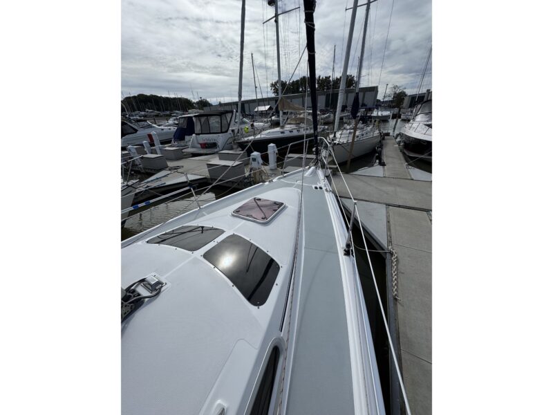 2009 Hunter 36