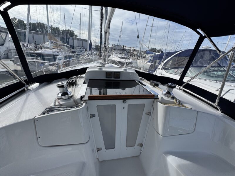 2009 Hunter 36