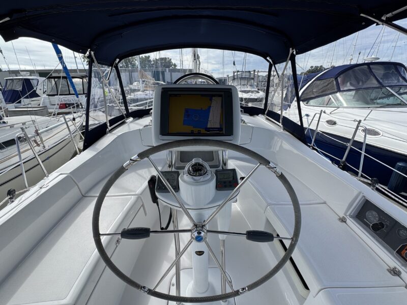 2009 Hunter 36