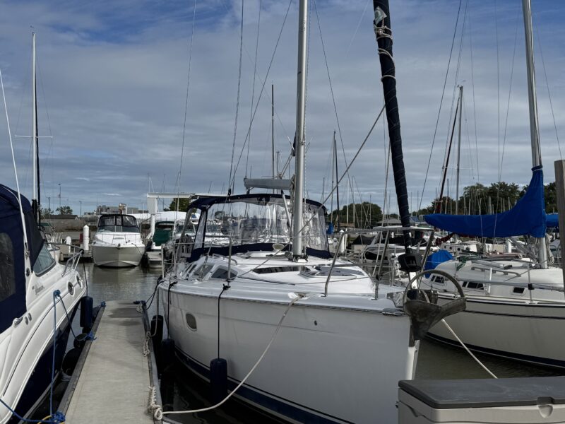 2009 Hunter 36